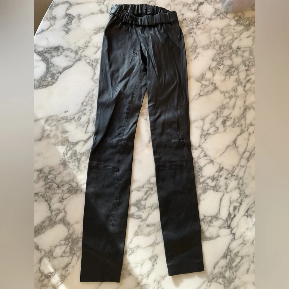 NWOT J Crew Collection Black 100% Leather Stretch Legging Sz 000 seam separated